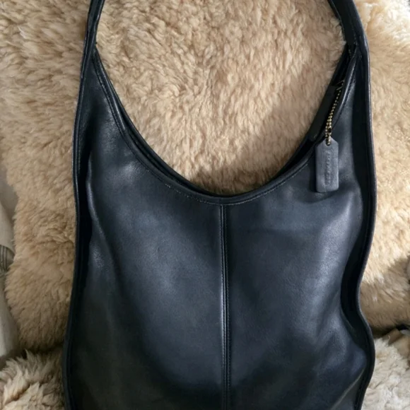 Vintage X-Large Coach Ergo 9026 In Black, Kind Of Rare - Picture 2 of 14